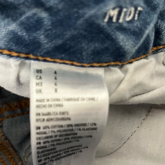 American Eagle distressed 4”denim short, more distressed on front, some on back. - Picture 5 of 6